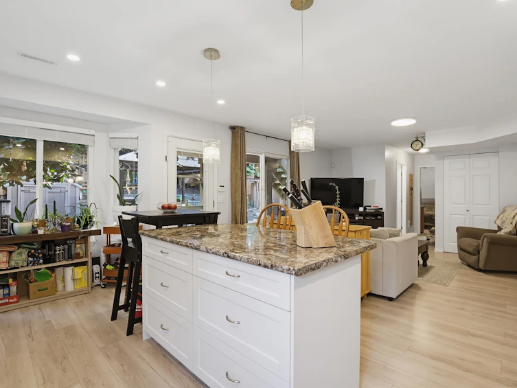 24052 Mcclure Drive, Maple Ridge, BC, V2W 1Z3 - 8