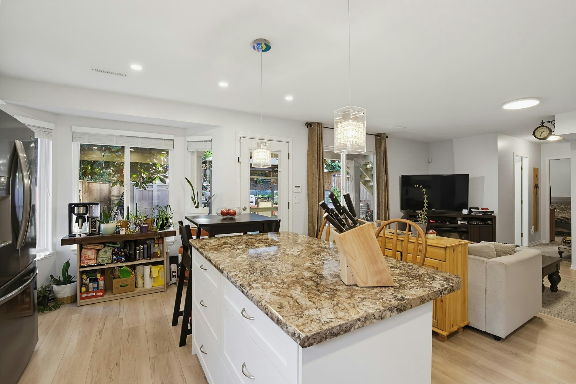24052 Mcclure Drive, Maple Ridge, BC, V2W 1Z3 - 9
