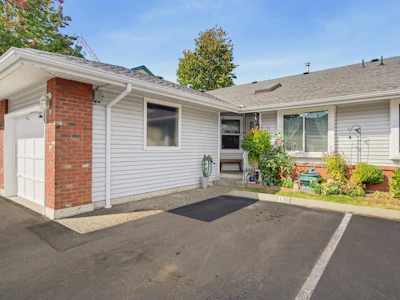 11-5365 205 Street - 5