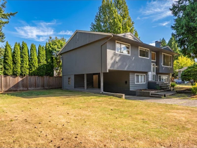 20783 Thorne Avenue - 3