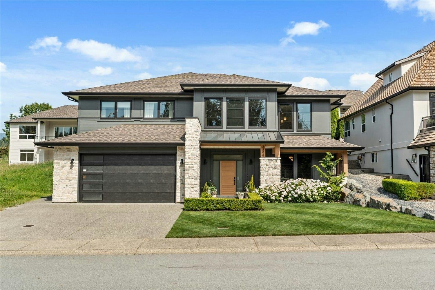 3898 Coachstone Way, Abbotsford, BC, V2S 8G7 - 2