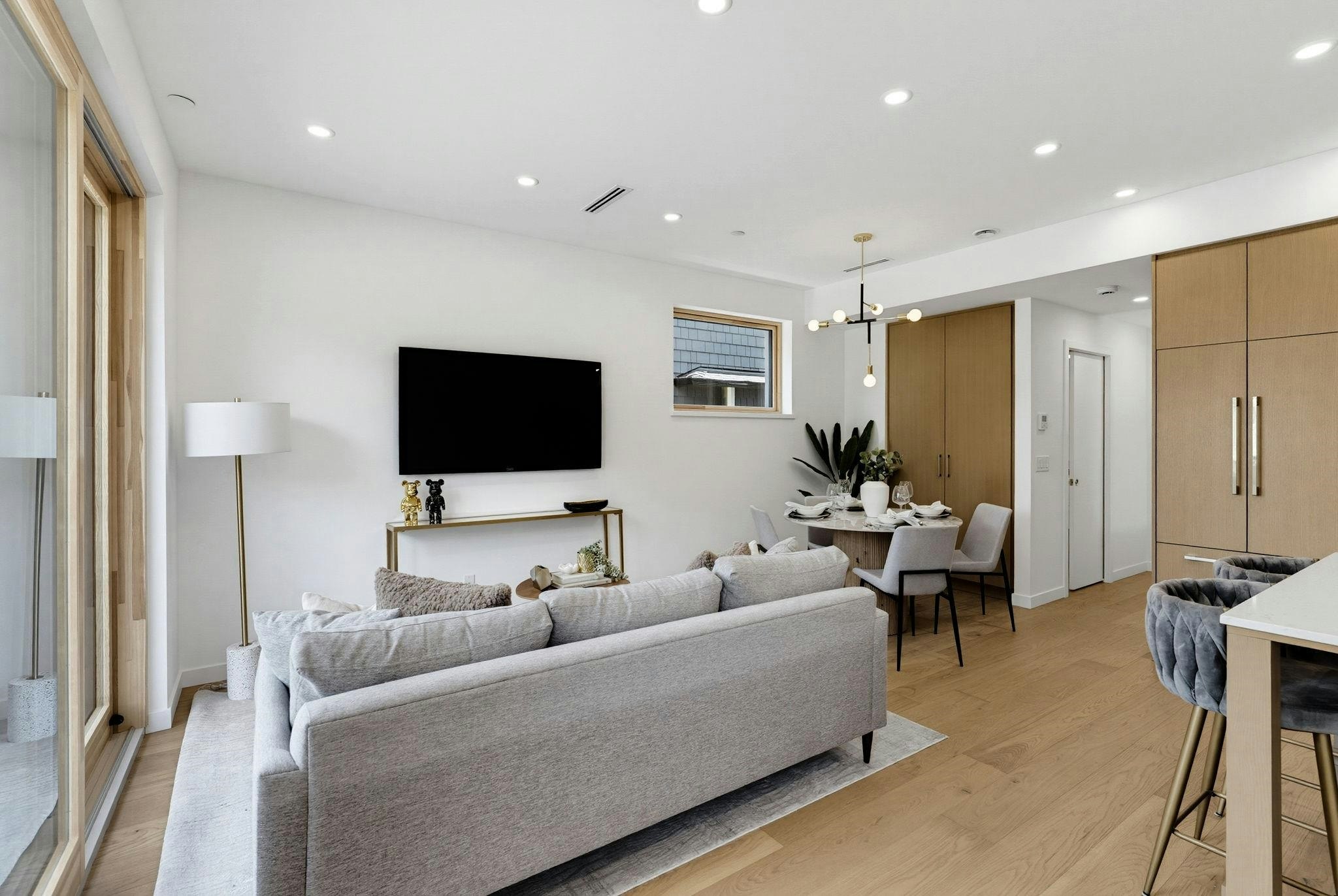 1-60 E 17th Avenue, Vancouver, BC, V5V 1A2 - 10