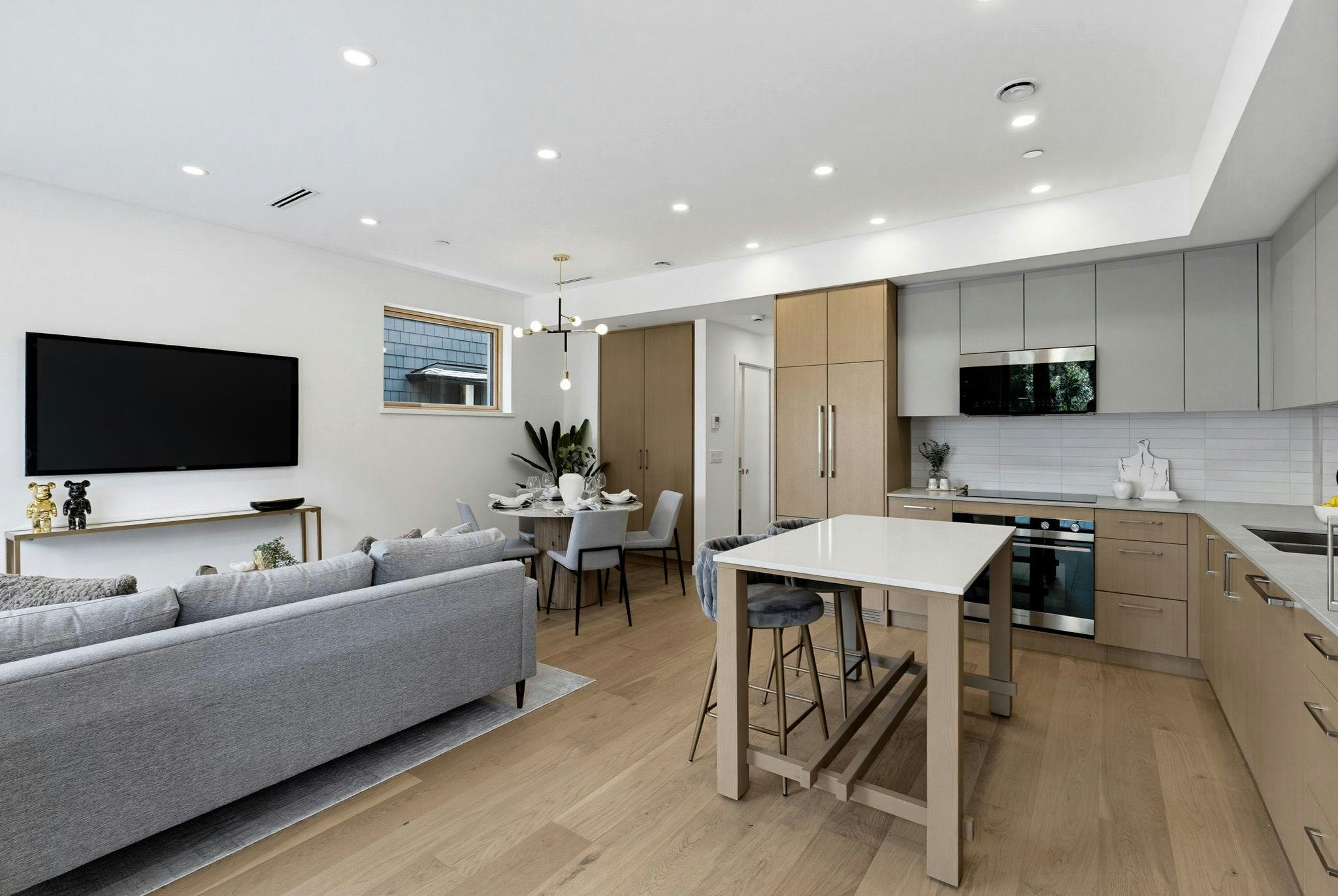 1-60 E 17th Avenue, Vancouver, BC, V5V 1A2 - 7