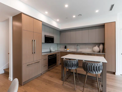 1-60 E 17th Avenue - 4