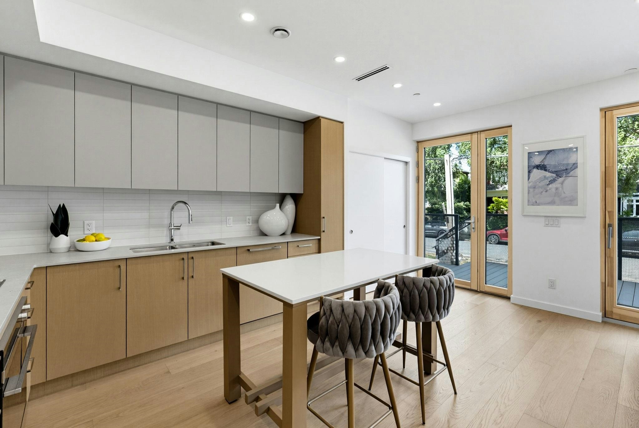 1-60 E 17th Avenue - 5