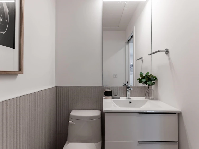 1-60 E 17th Avenue, Vancouver, BC, V5V 1A2 - 13