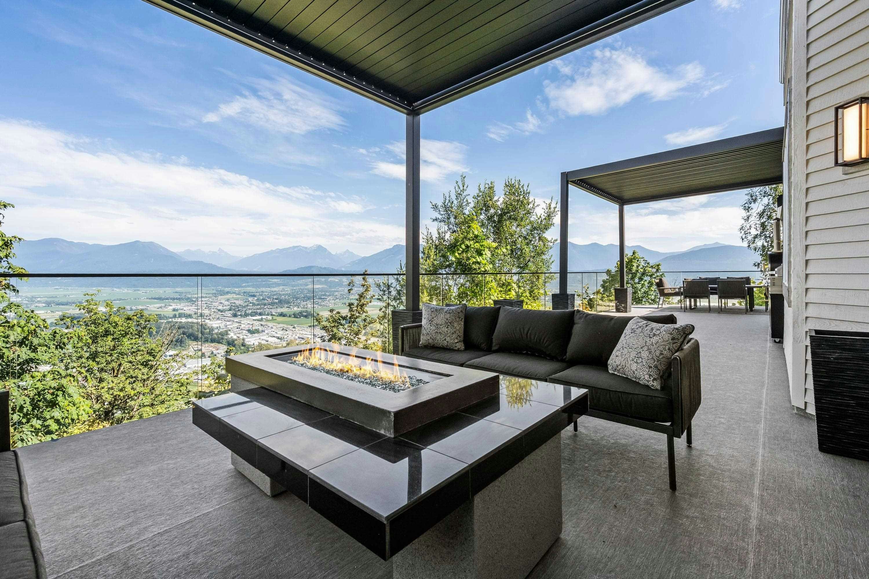 43619 Bracken Drive, Chilliwack, BC, V2R 4A4 - 2