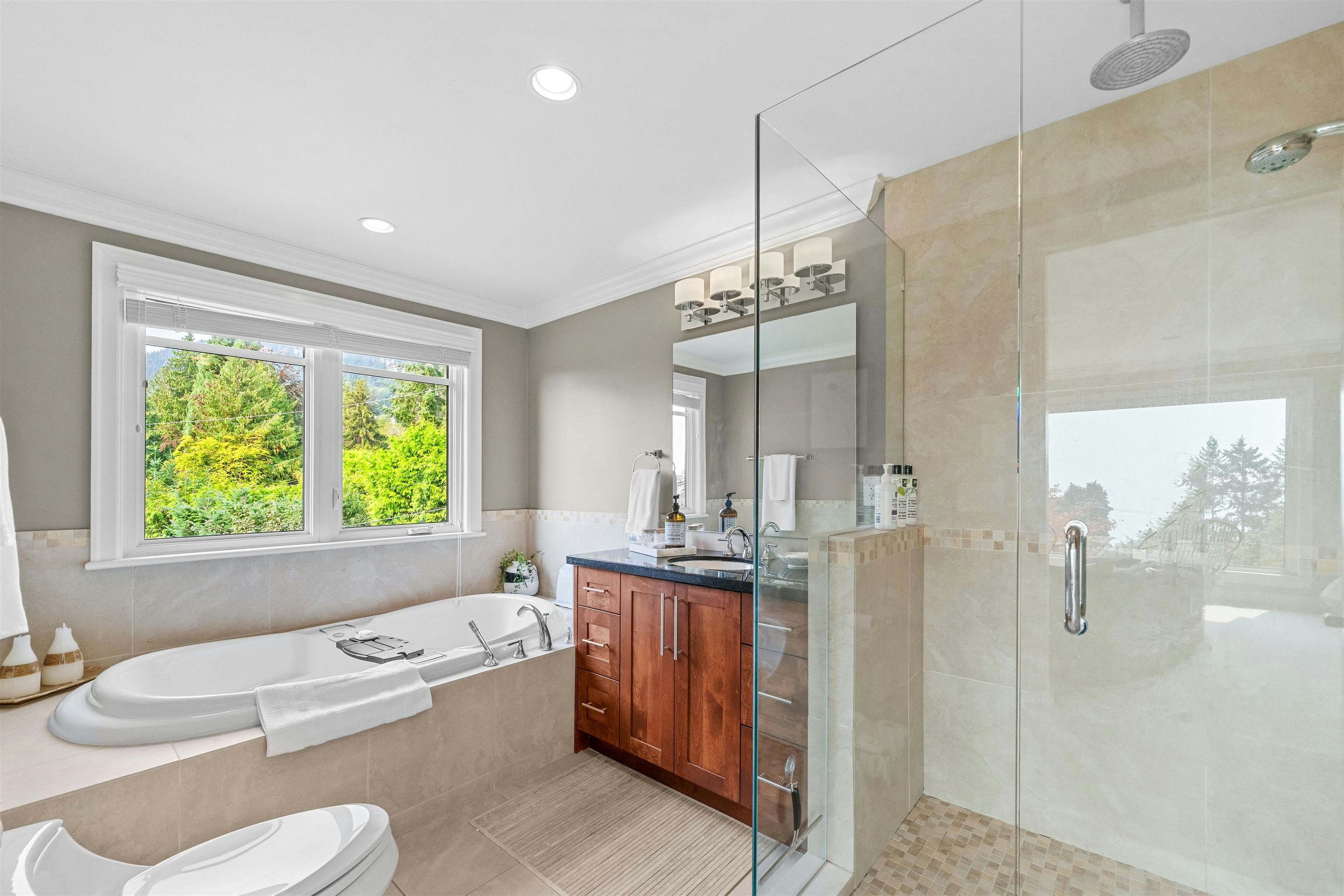 1408 31st Street, West Vancouver, BC, V7V 4P5 - 15