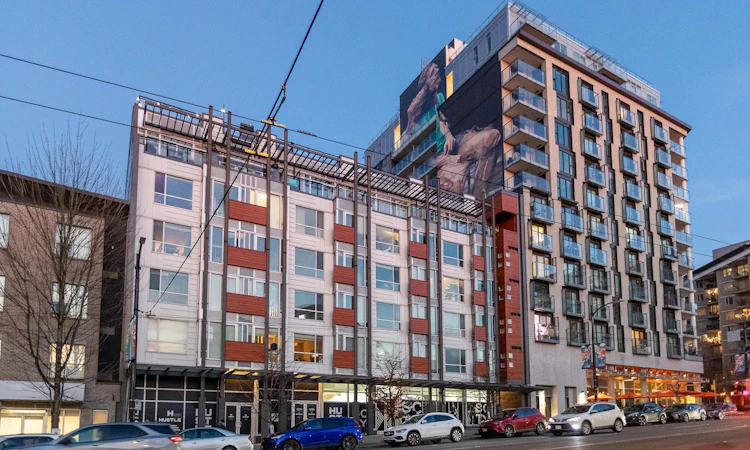 403-233 Kingsway