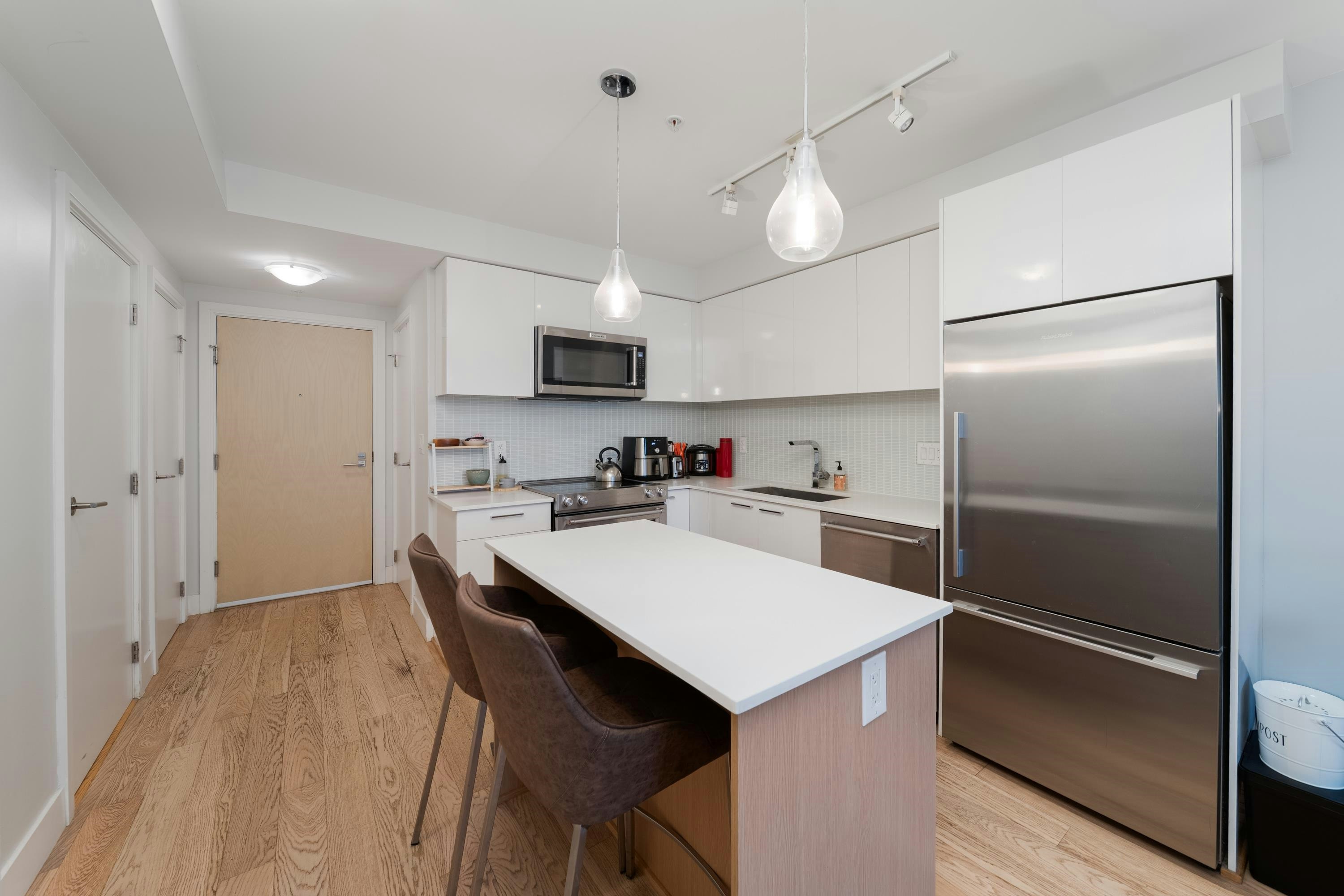 403-233 Kingsway - 3