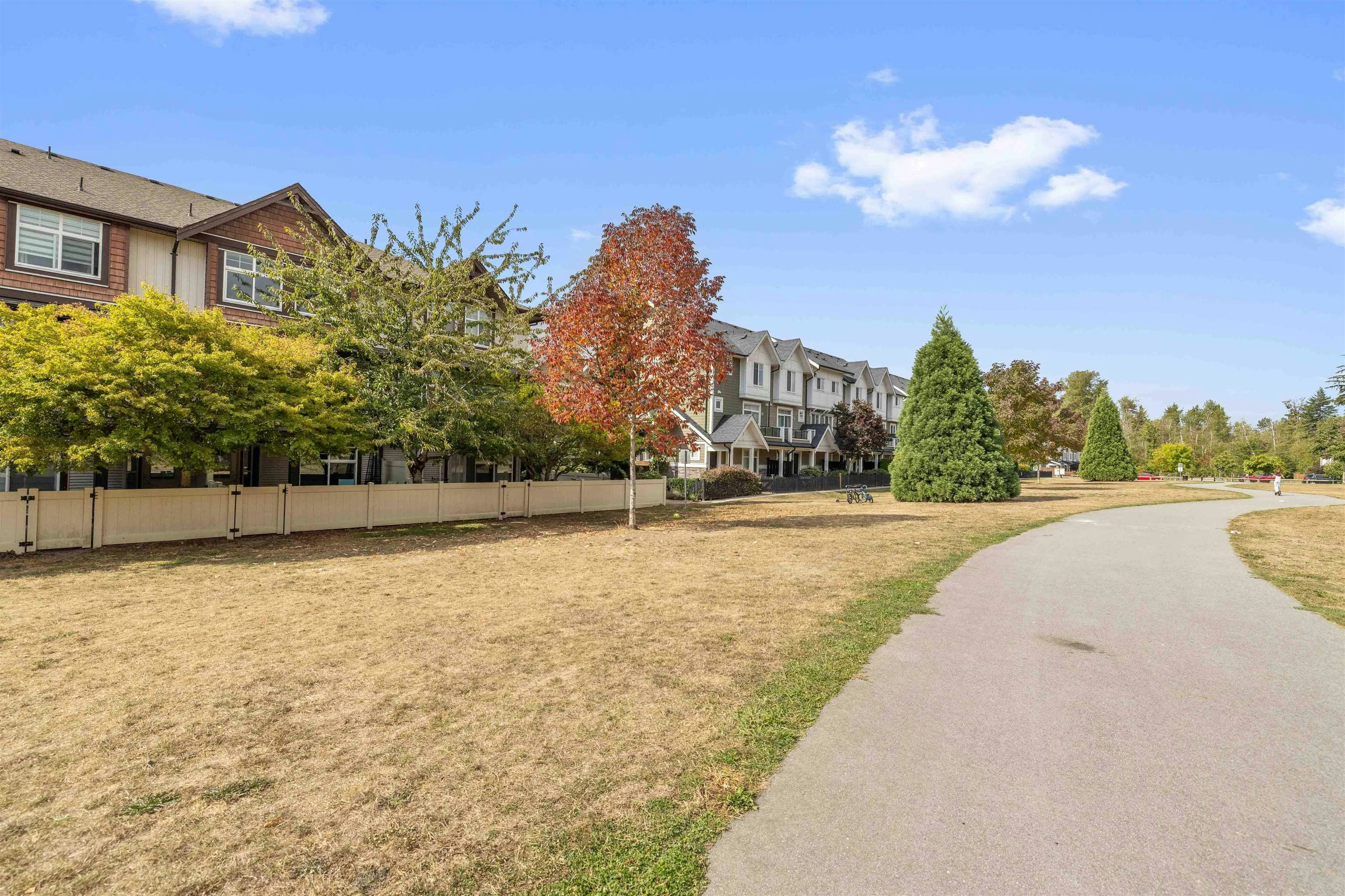 24-7332 194a Street, Surrey, BC, V4N 6K9 - 33