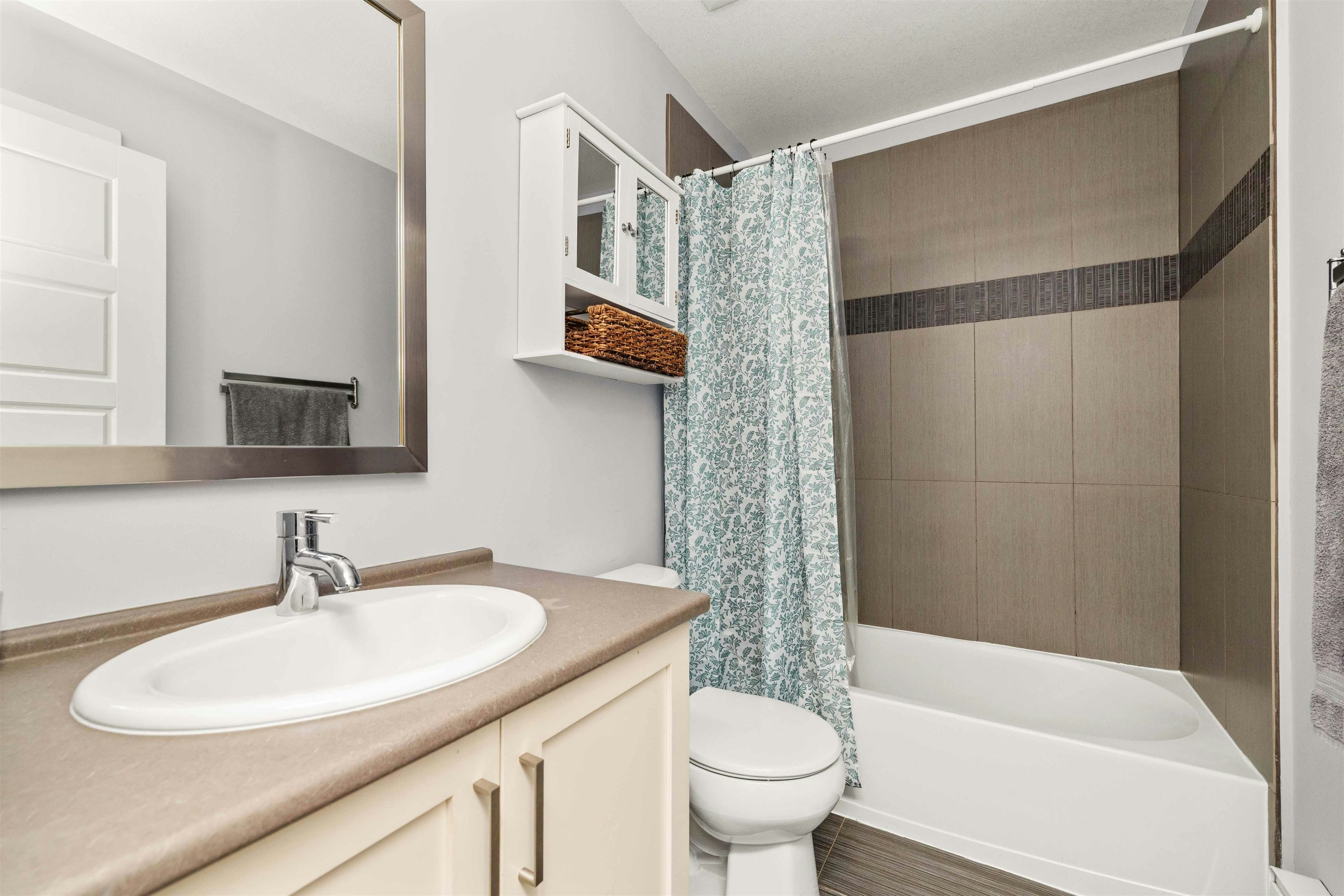 24-7332 194a Street, Surrey, BC, V4N 6K9 - 22