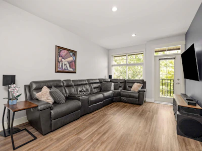 24-7332 194a Street - 4