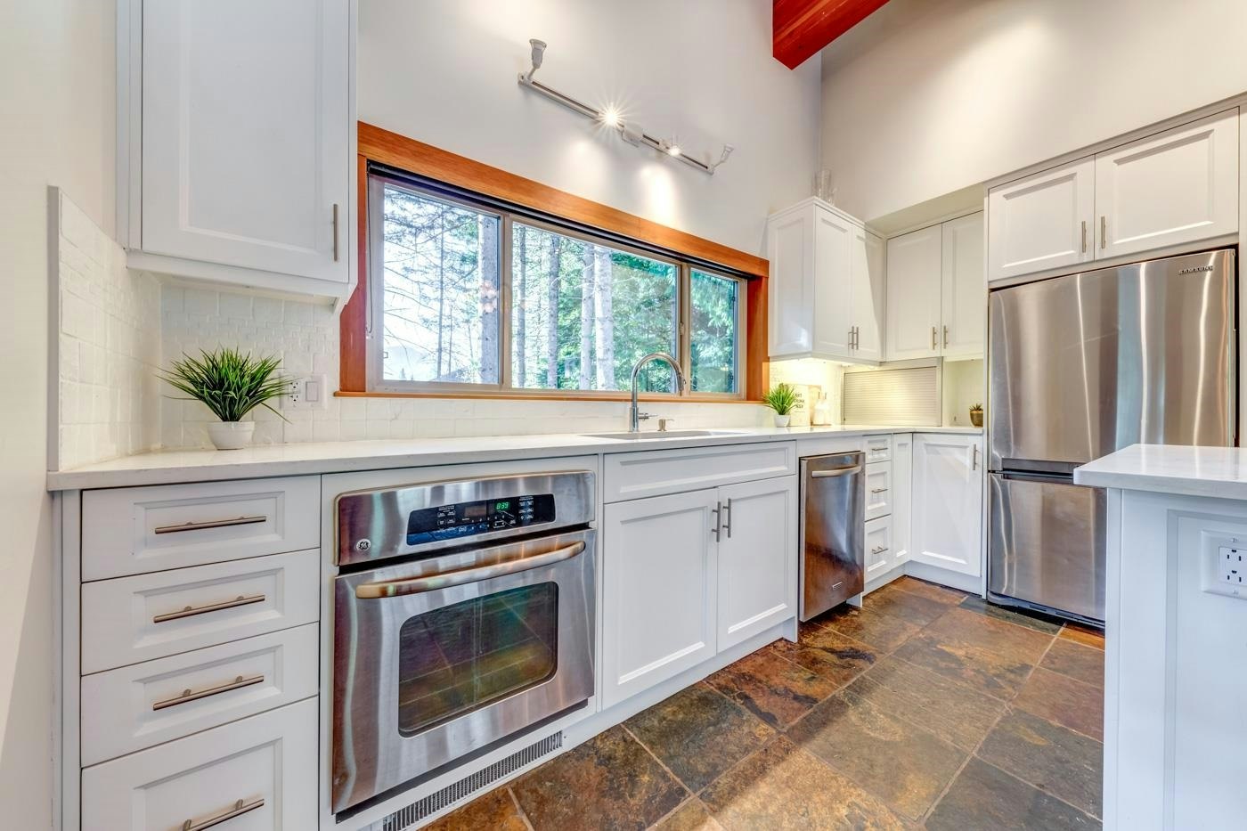 8224 Alpine Way, Whistler, BC, V8E 0G2 - 24