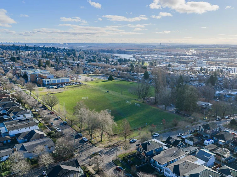 557 E 58th Avenue, Vancouver, BC, V5X 1W1 - 18