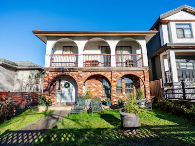 557 E 58th Avenue - 5
