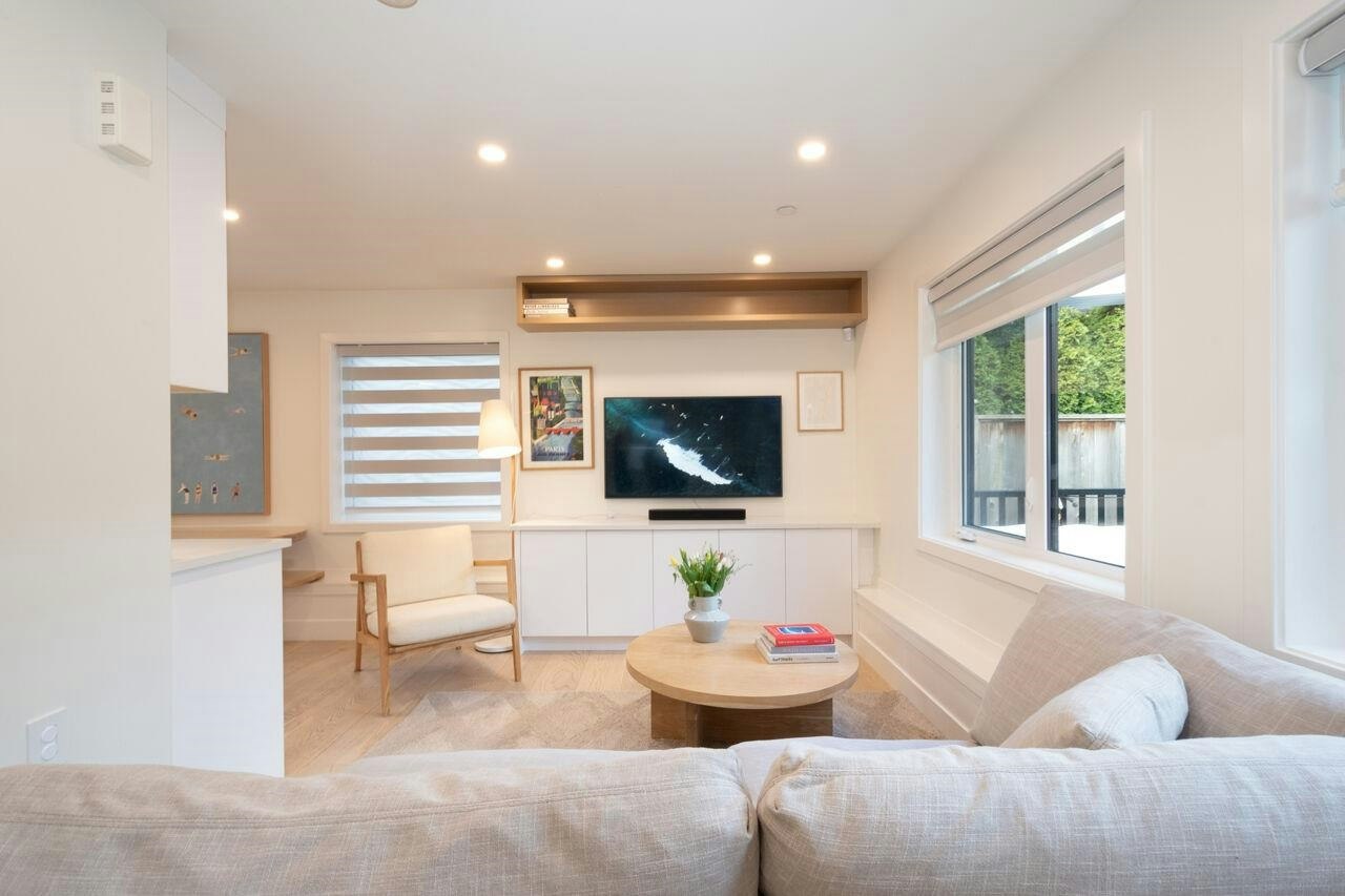 1026 E 13th Avenue, Vancouver, BC, V5T 2L8 - 12
