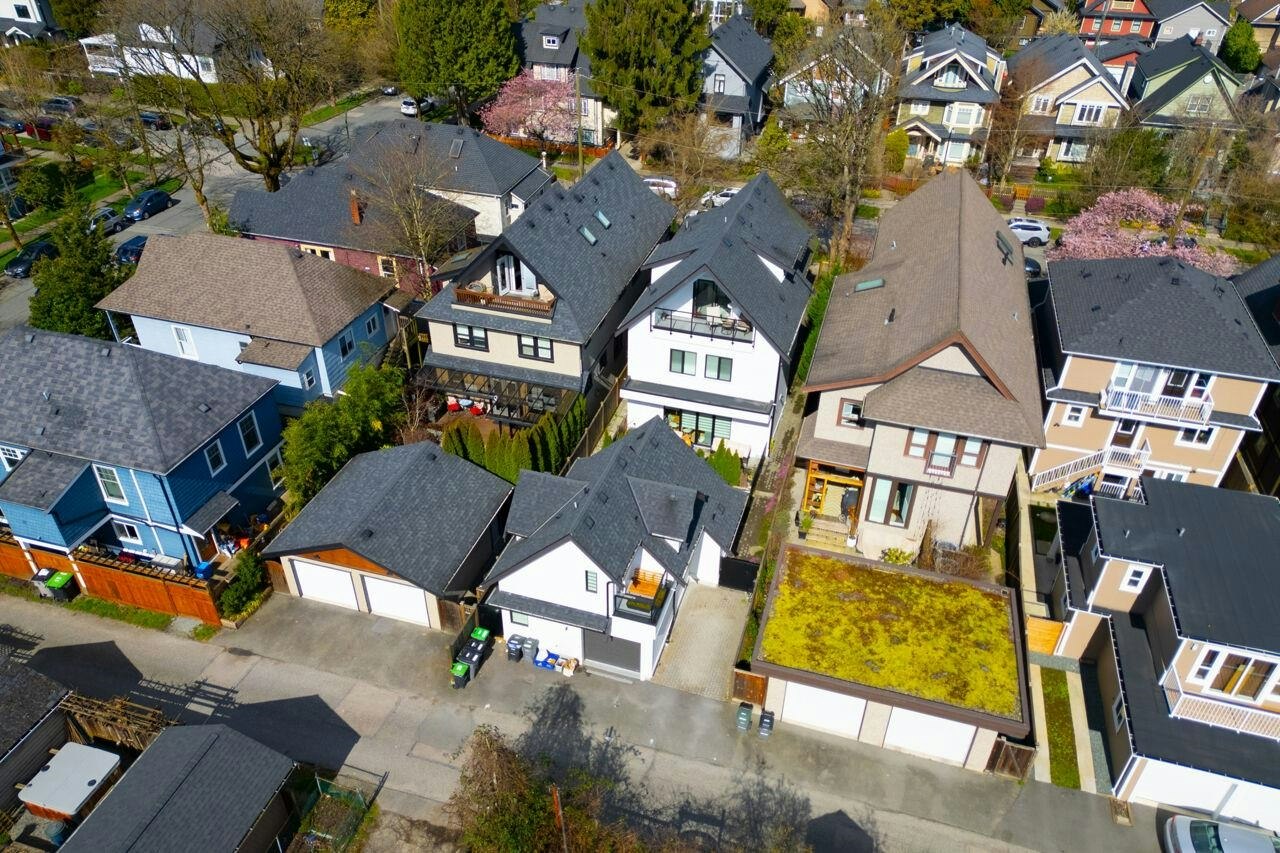 1026 E 13th Avenue, Vancouver, BC, V5T 2L8 - 6