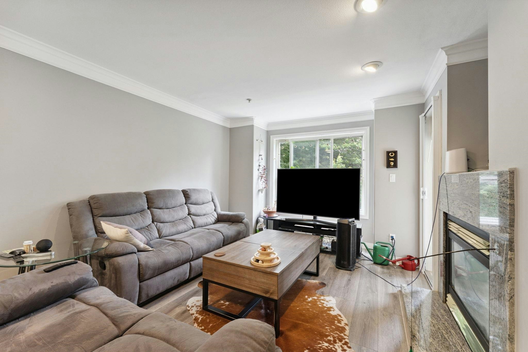 211-8115 121a Street - 2