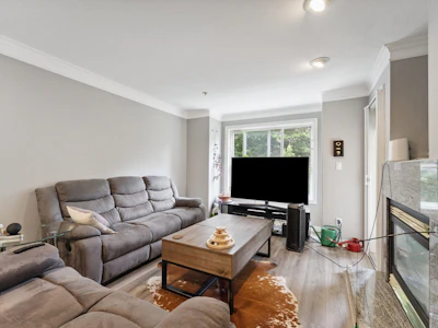 211-8115 121a Street - 2