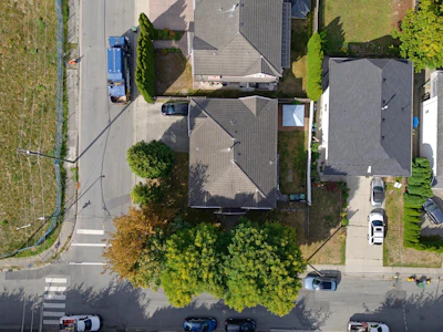 575 Alderson Avenue - 4