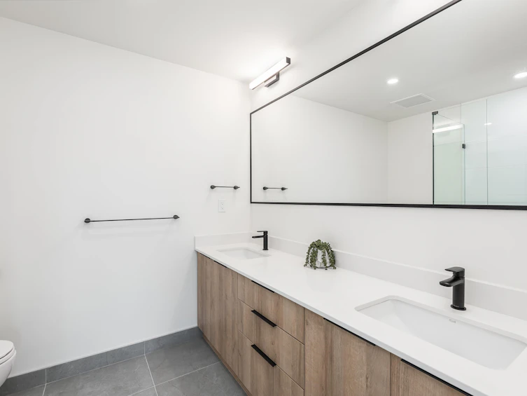 A413-7980 206a Street, Langley, BC, V2Y 3Z8 - 11