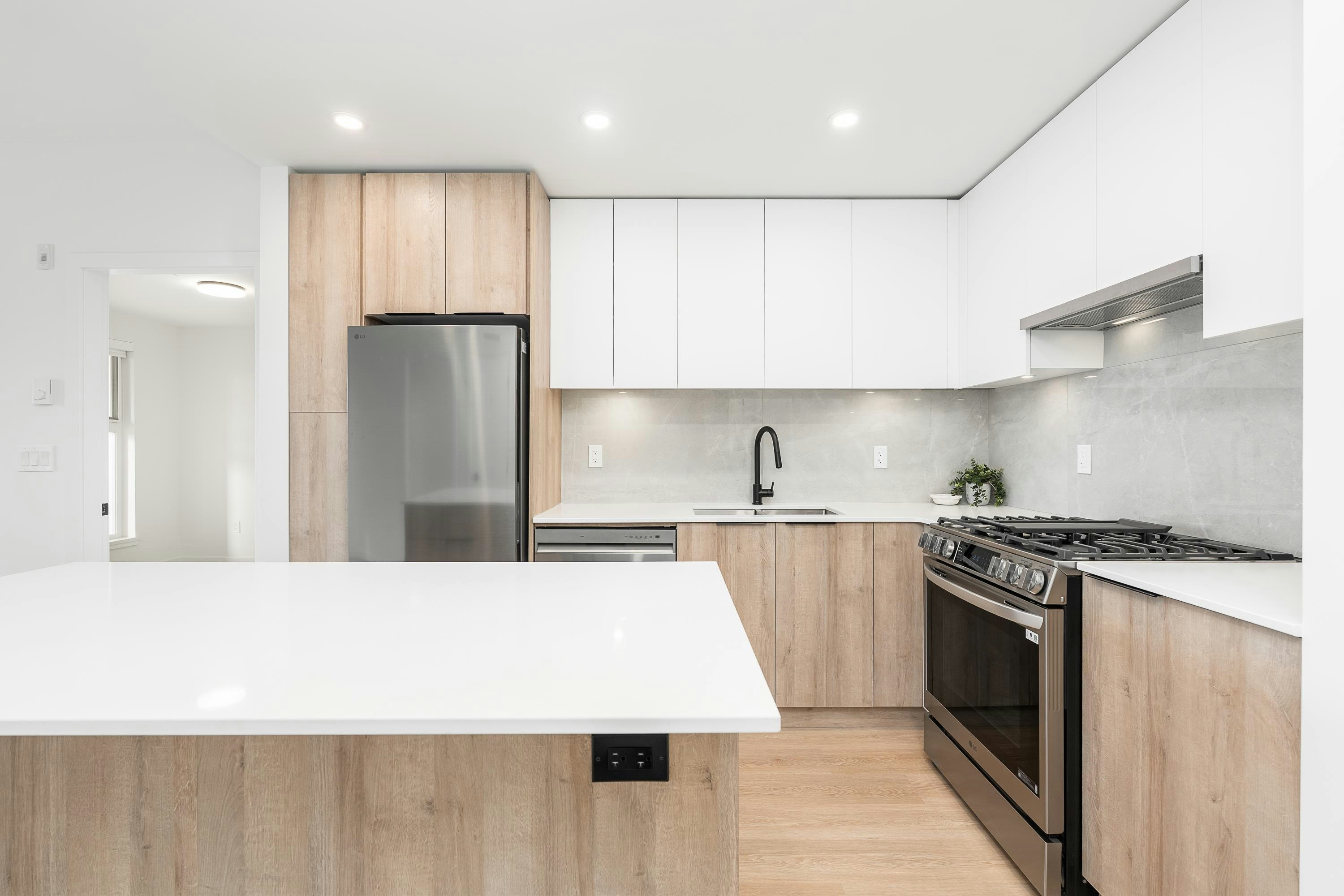 A413-7980 206a Street, Langley, BC, V2Y 3Z8 - 9