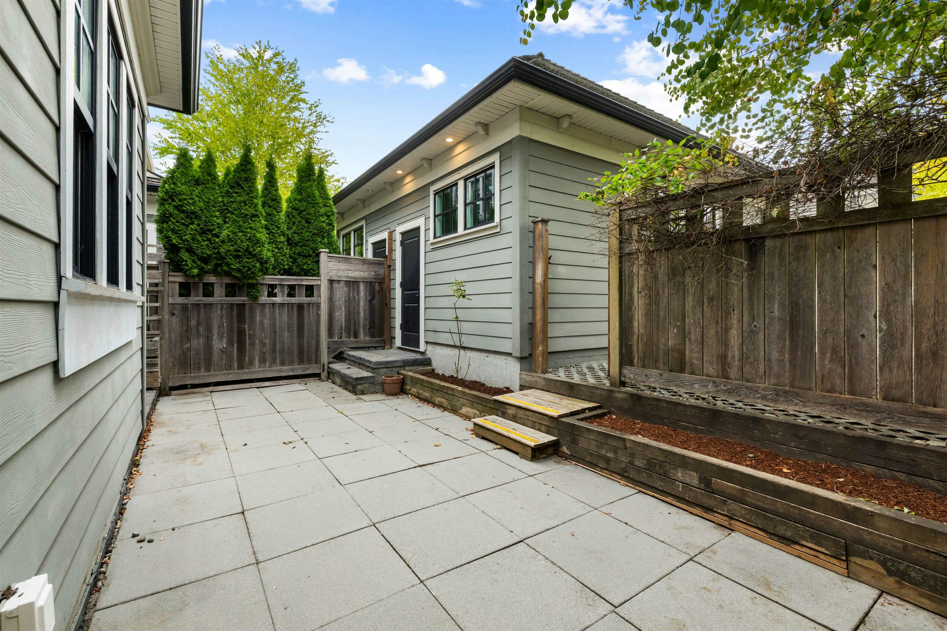 15337 34 Avenue - 4