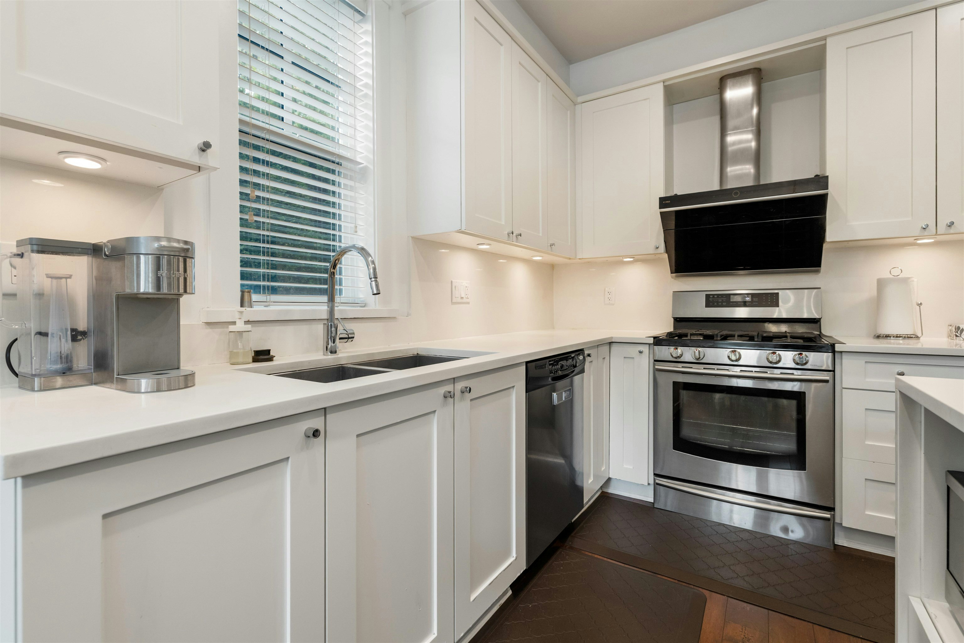 15337 34 Avenue, Surrey, BC, V3Z 2X2 - 11