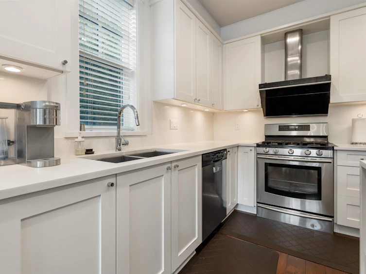 15337 34 Avenue, Surrey, BC, V3Z 2X2 - 11
