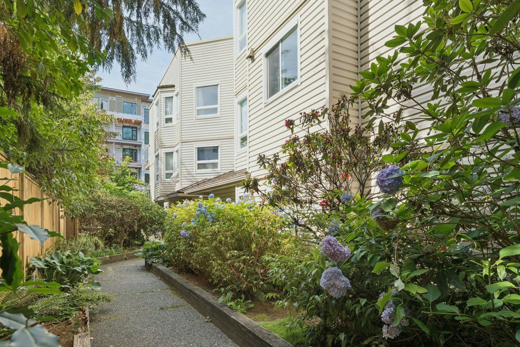 304-827 W 16th Street, North Vancouver, BC, V7P 1R2 - 15