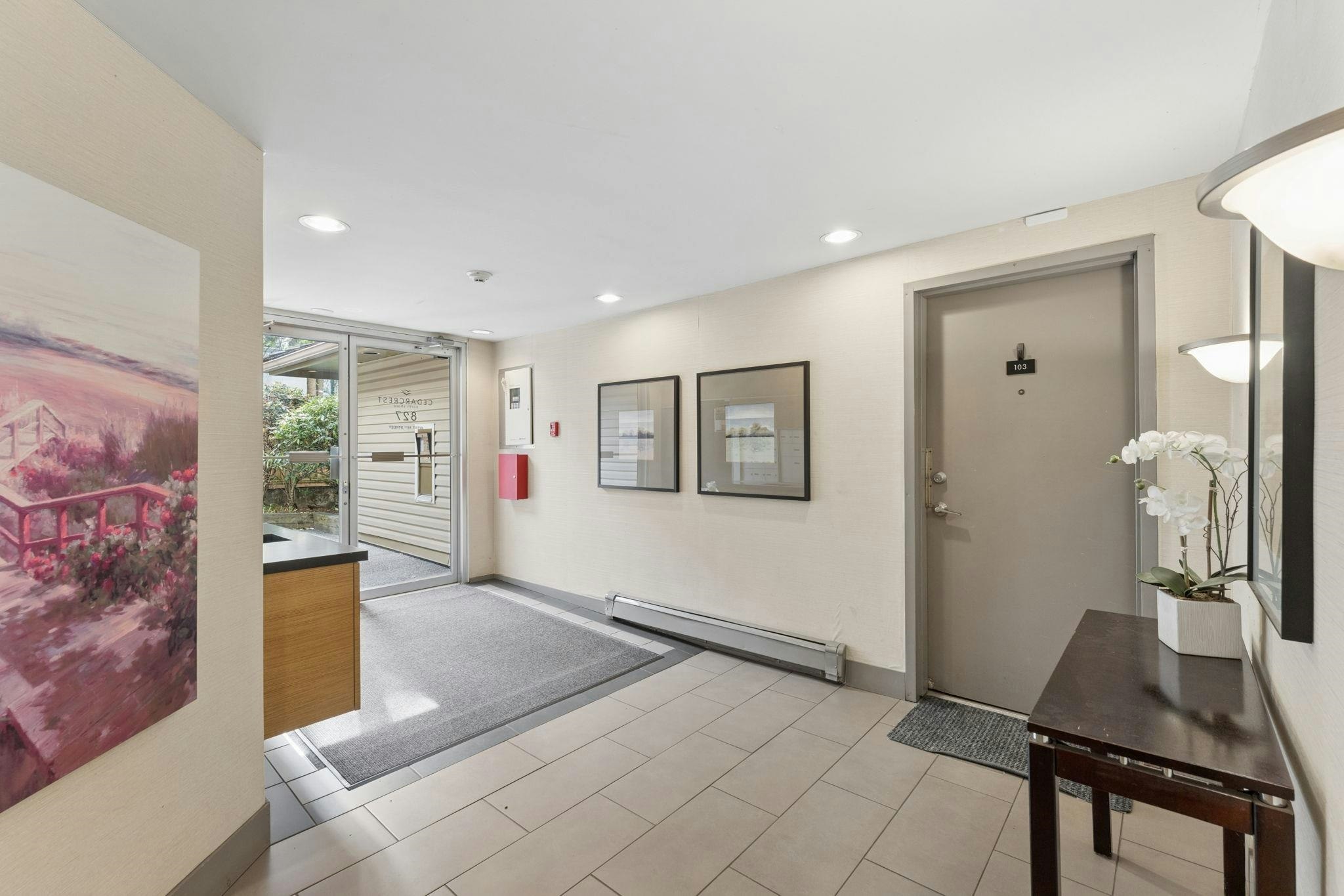 304-827 W 16th Street, North Vancouver, BC, V7P 1R2 - 12