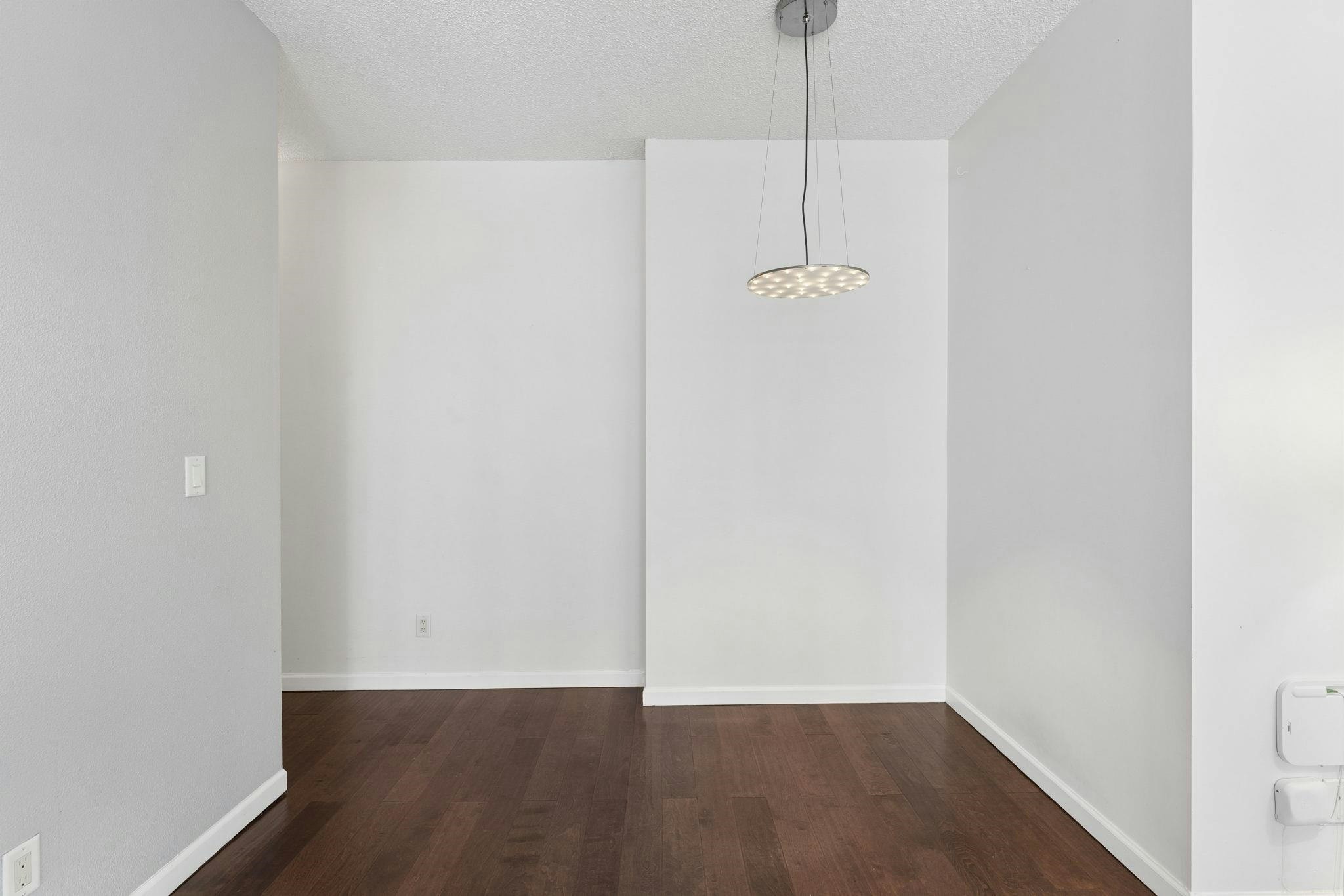 304-827 W 16th Street - 4