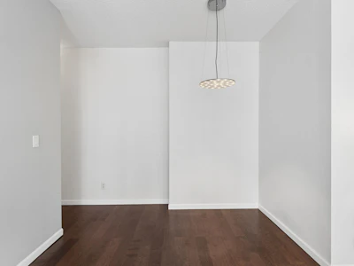 304-827 W 16th Street - 4