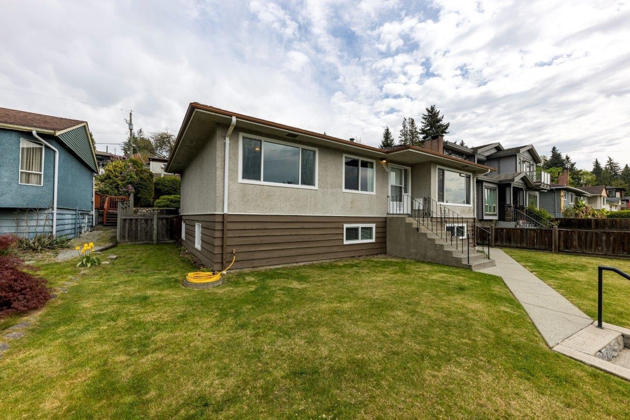 4581 Sunland Place, Burnaby, BC, V5J 3A3