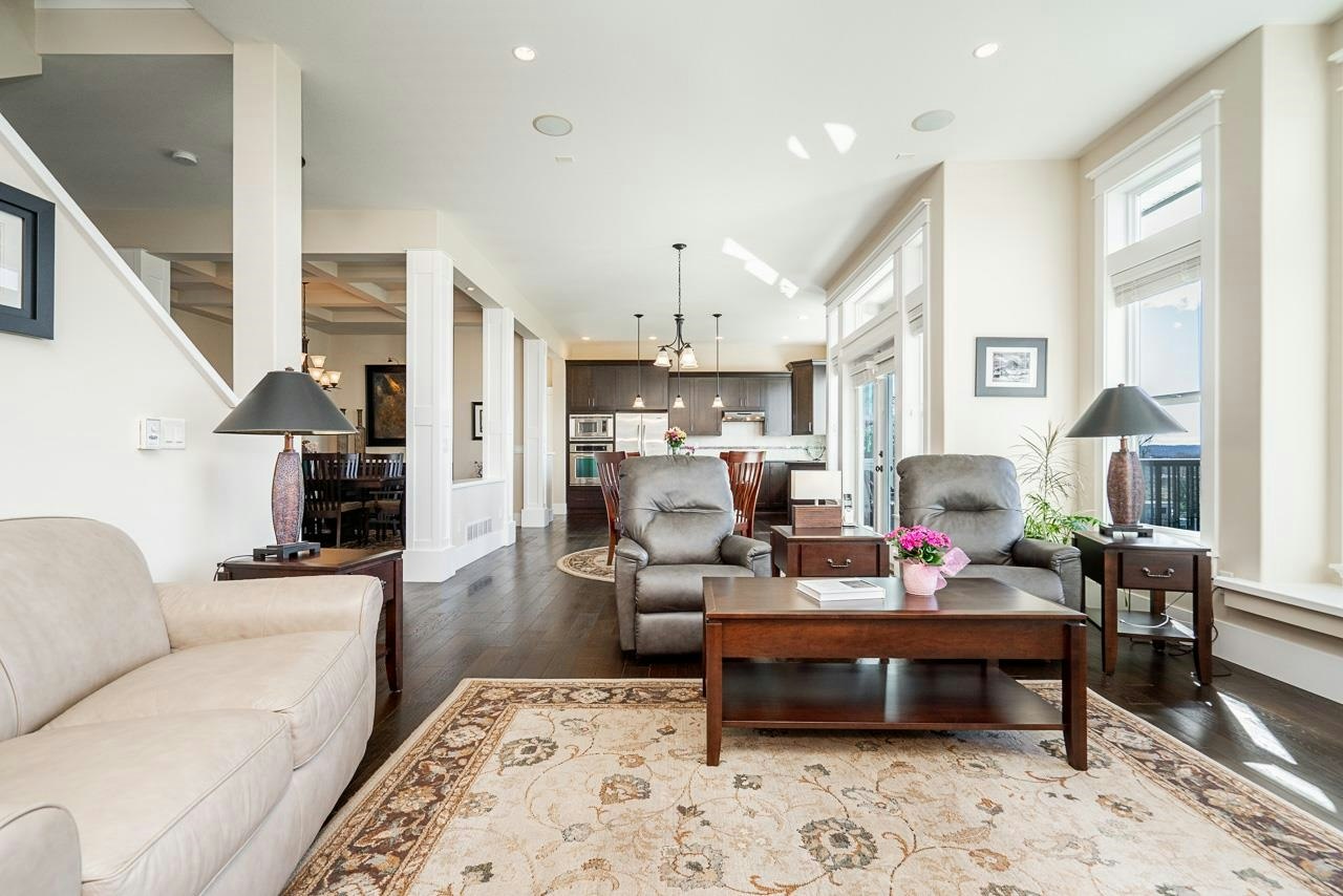 6039 163 Street, Surrey, BC, V3S 1S5 - 5