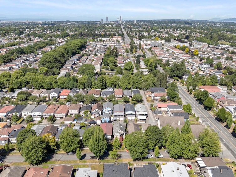 5743 St. Margarets Street, Vancouver, BC, V5R 3H6 - 33