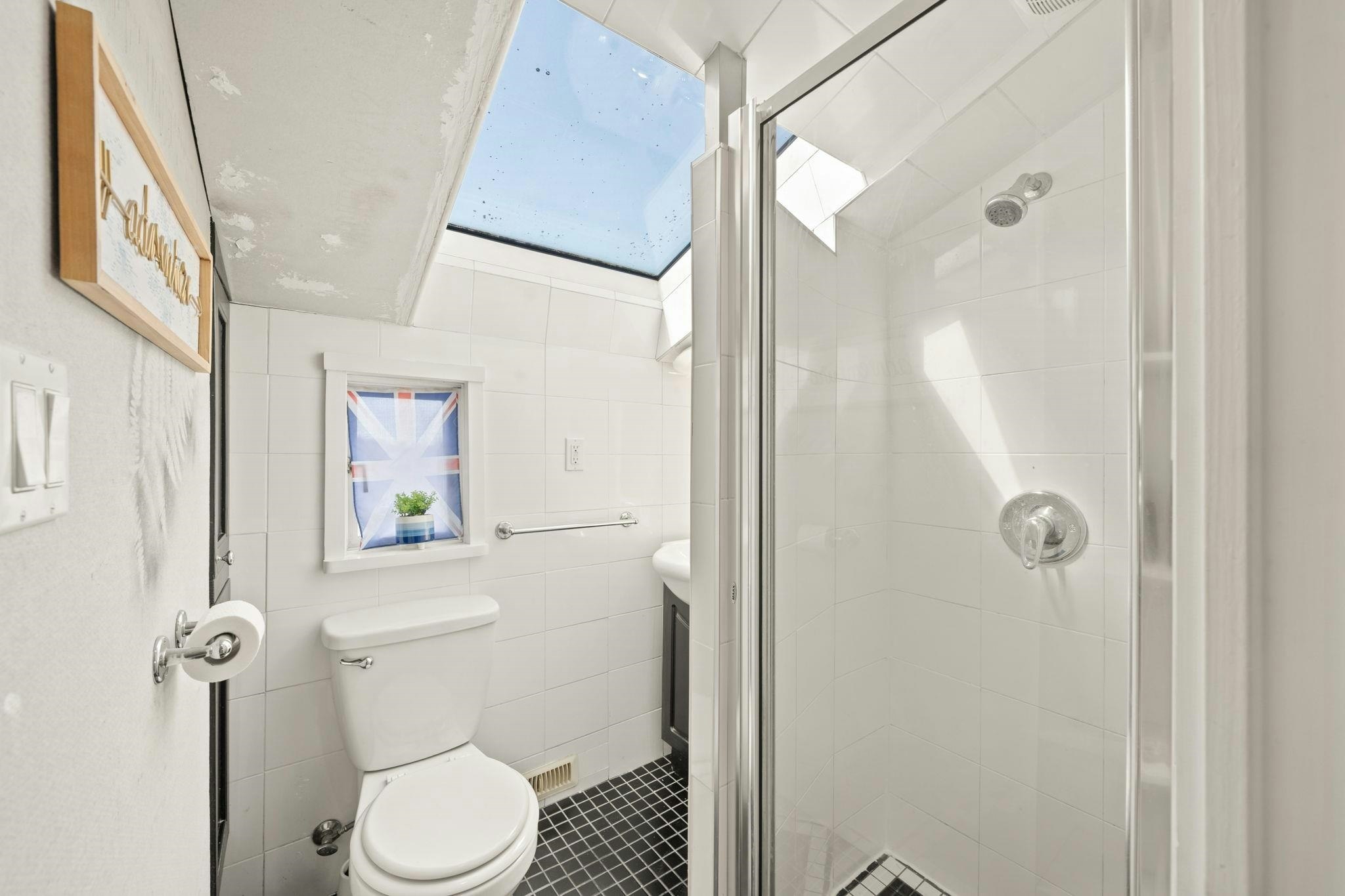 5743 St. Margarets Street, Vancouver, BC, V5R 3H6 - 17