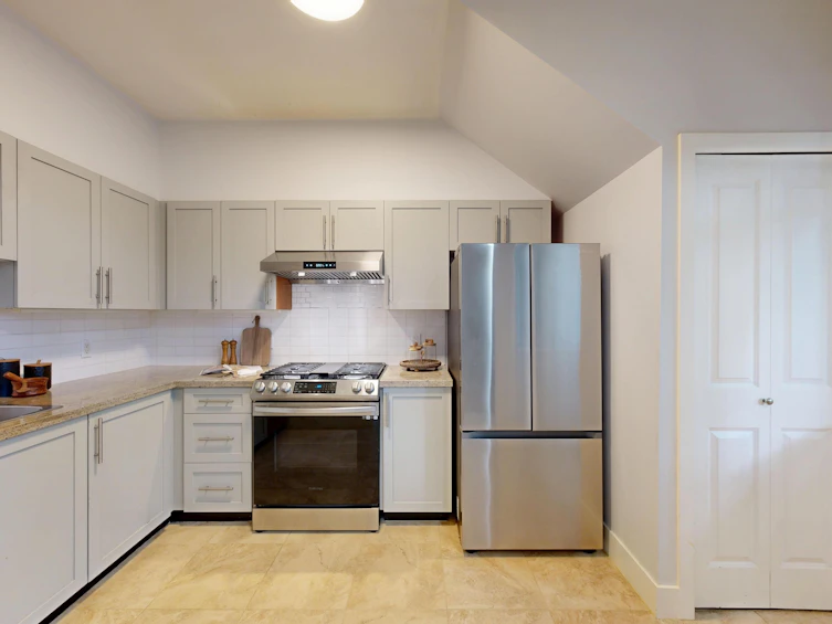 305-4468 Albert Street, Burnaby, BC, V5C 2G8 - 13