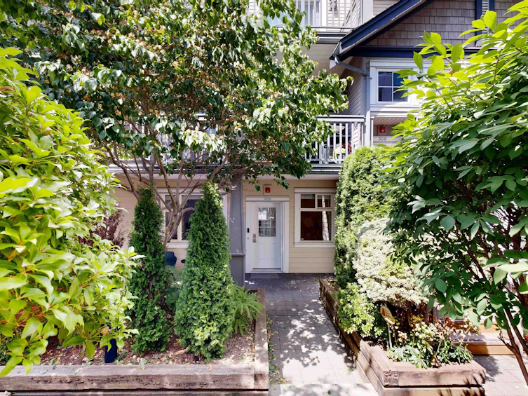 305-4468 Albert Street, Burnaby, BC, V5C 2G8 - 30