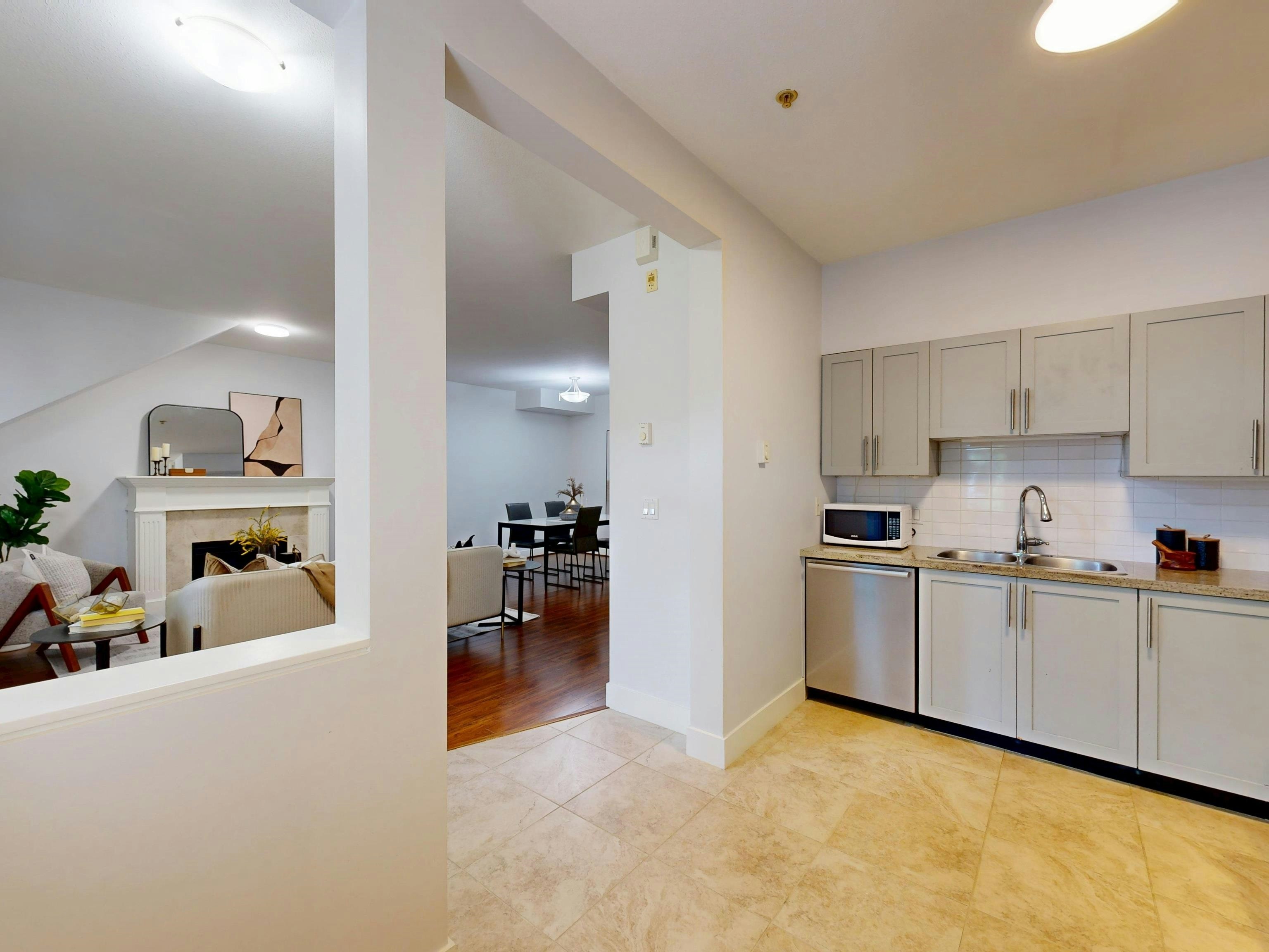 305-4468 Albert Street, Burnaby, BC, V5C 2G8 - 16