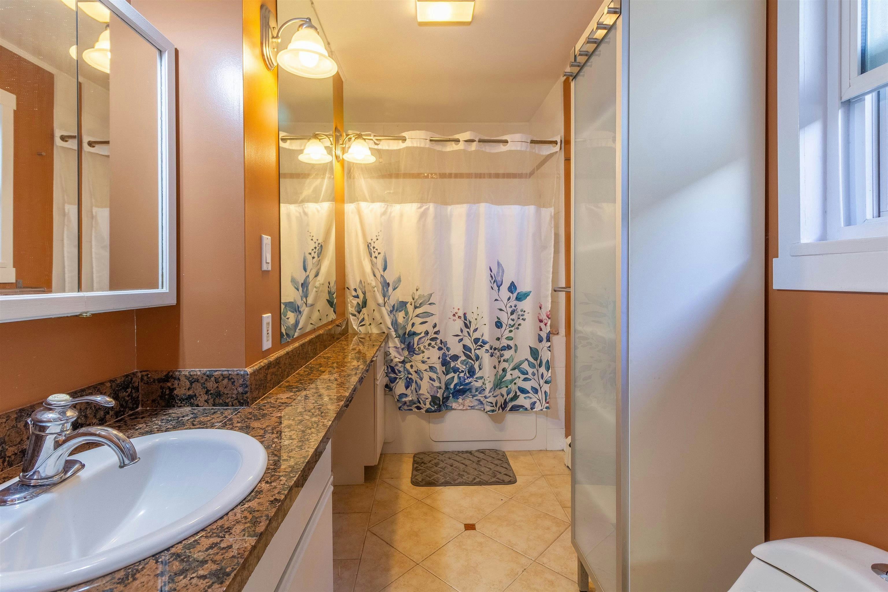 111 N Fell Avenue, Burnaby, BC, V5B 1L3 - 17