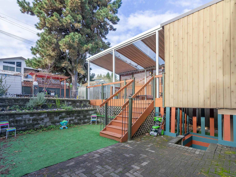 111 N Fell Avenue, Burnaby, BC, V5B 1L3 - 35