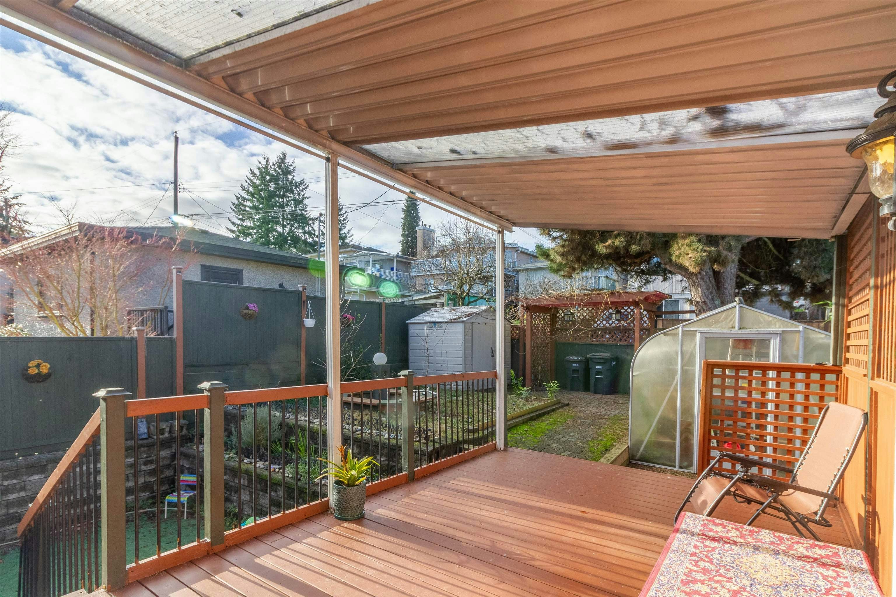 111 N Fell Avenue, Burnaby, BC, V5B 1L3 - 33