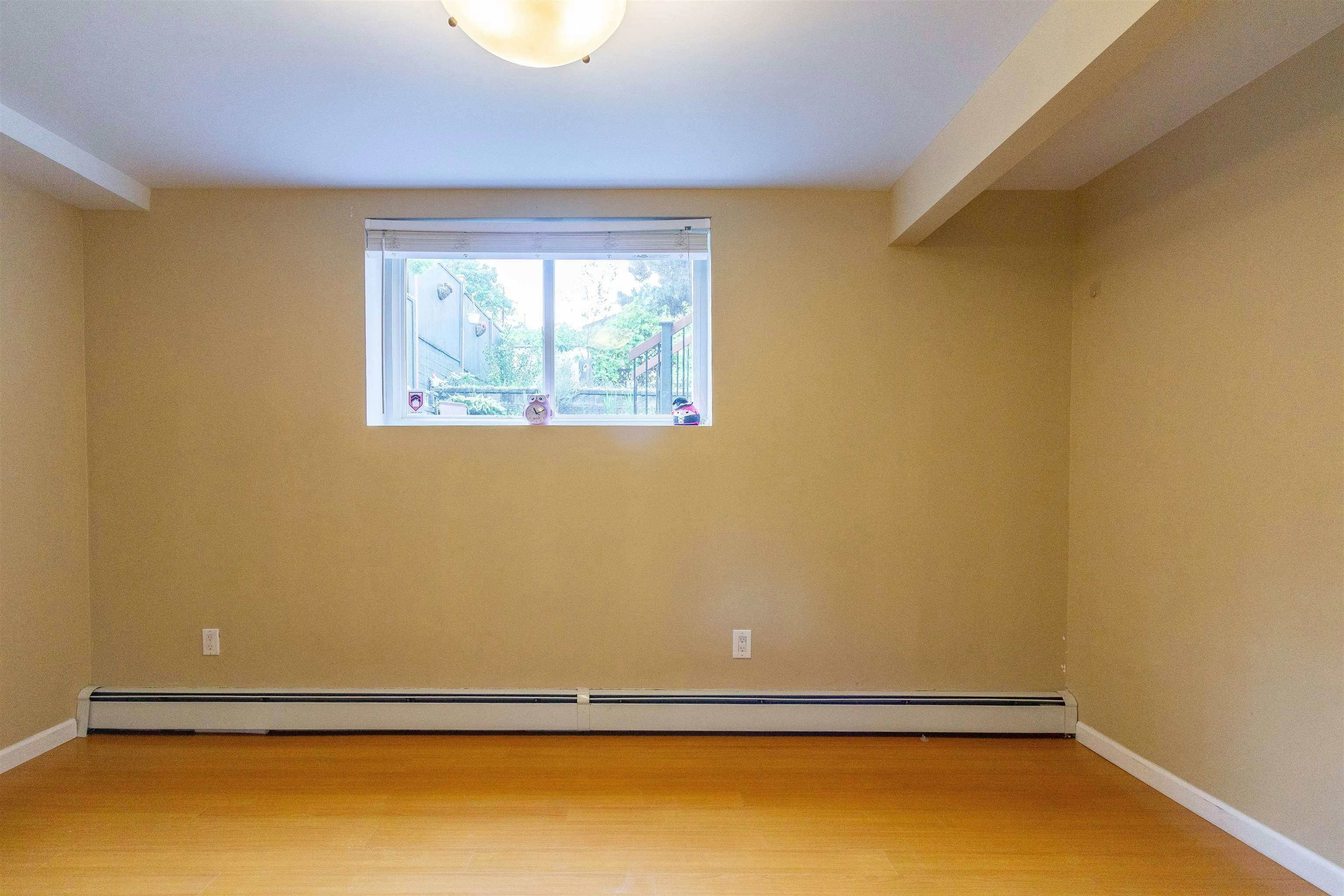 111 N Fell Avenue, Burnaby, BC, V5B 1L3 - 28