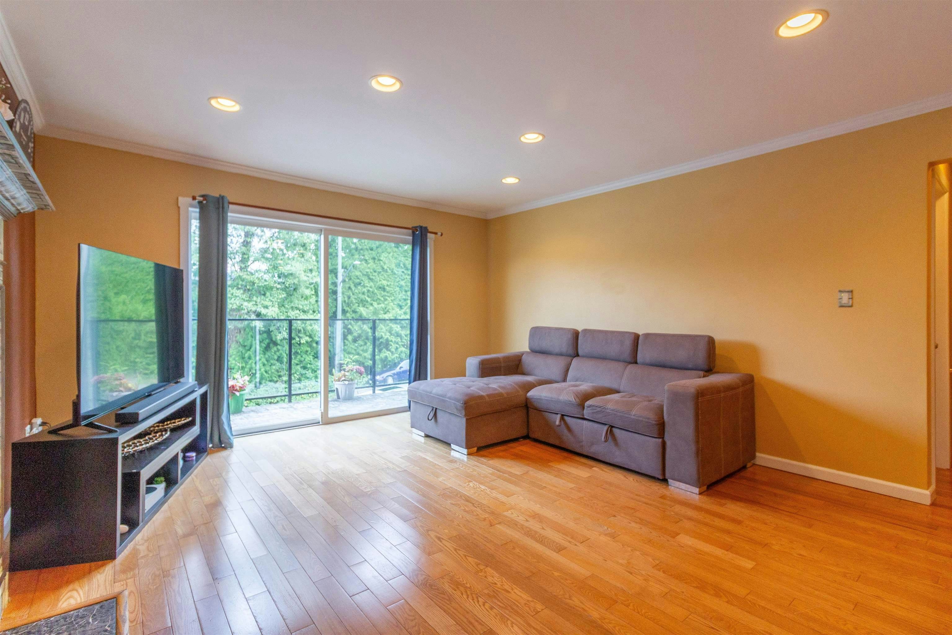 111 N Fell Avenue - 4