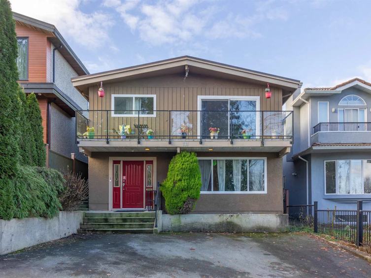 111 N Fell Avenue, Burnaby, BC, V5B 1L3 - 40