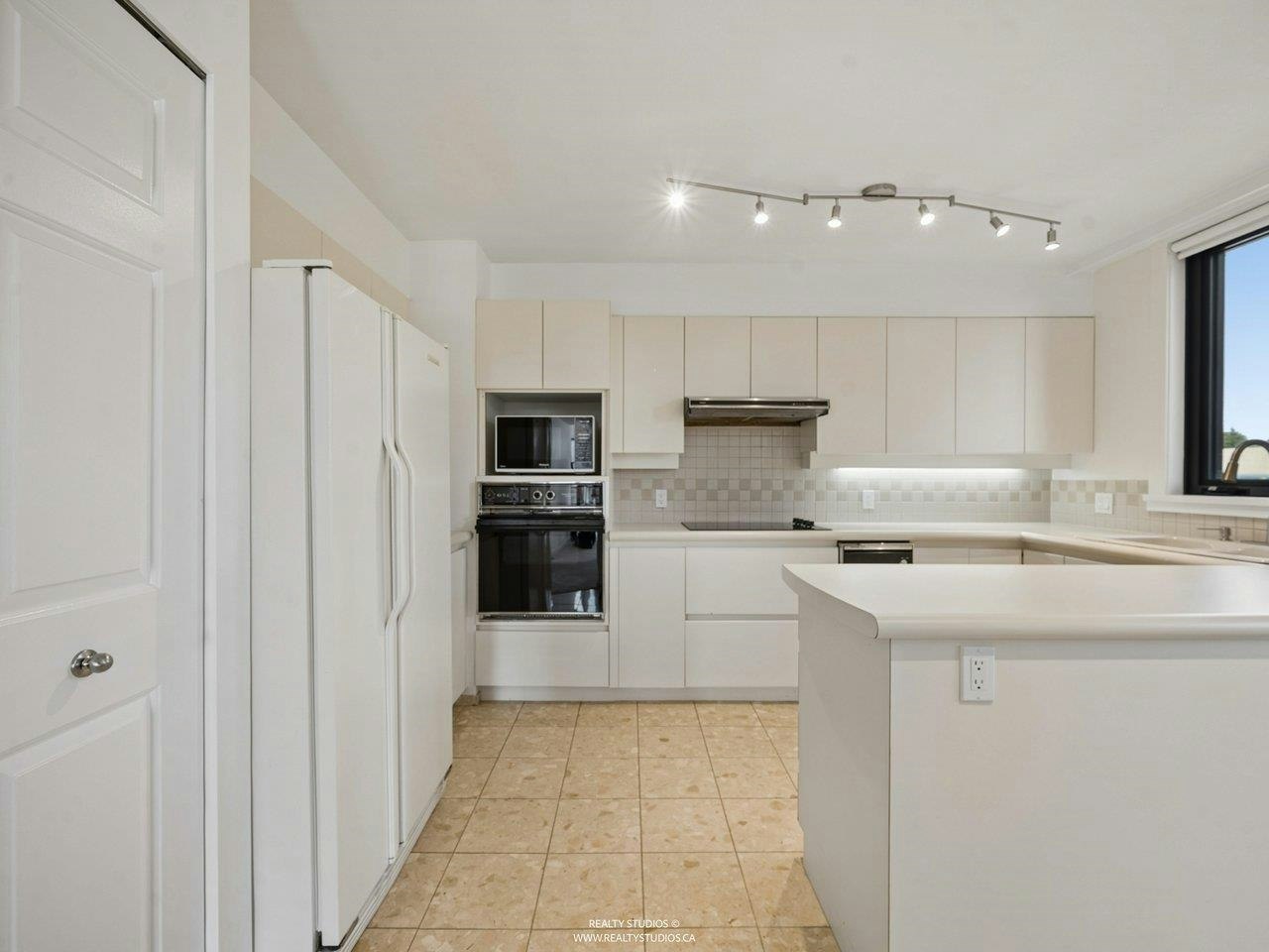 302-2189 W 42nd Avenue, Vancouver, BC, V6M 2B7 - 8