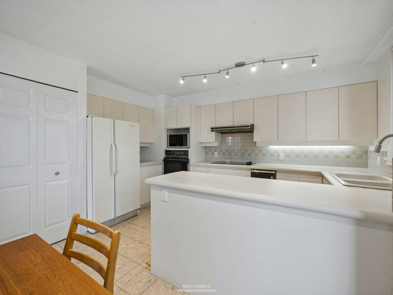 302-2189 W 42nd Avenue, Vancouver, BC, V6M 2B7 - 12