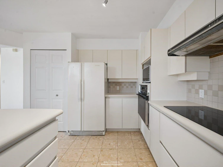302-2189 W 42nd Avenue, Vancouver, BC, V6M 2B7 - 9